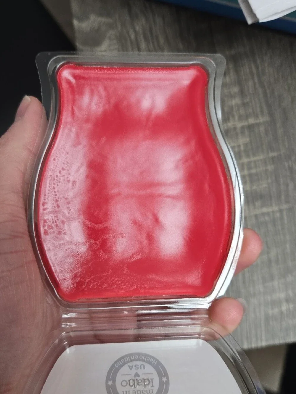 Scentsy Johnny Appleseed Red & Pink Wax Bar